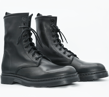 TR 1031 BOOTS ALL BLACK.